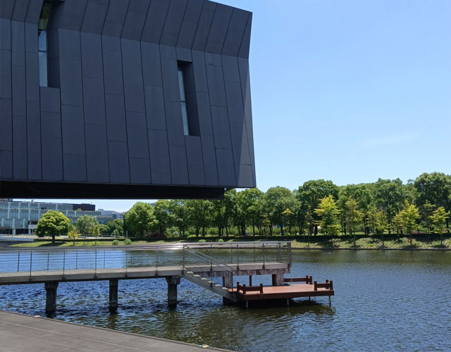 赛纳应用科技大学